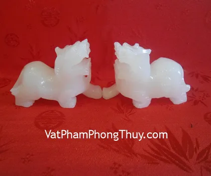 Tỳ hưu bạch ngọc cõng con lớn FGM002